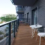 Art Apartments II